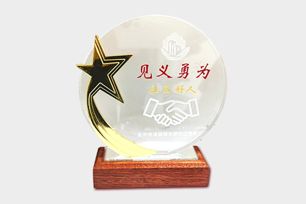 點(diǎn)贊丨“逆行”真英雄，救火顯擔(dān)當(dāng)！